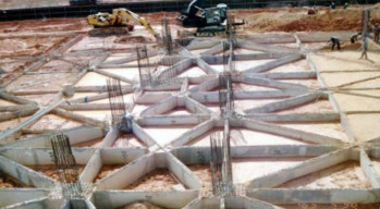 Baca juga : Tanpa Perhitungan dan Lisensi Dirjen KI Kemenkumham, Proyek Dinilai Ilegal