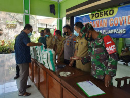 Jelang Lebaran, Beras BPNT untuk Kecamatan Plumpang Didistribusikan
