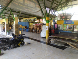 Pemkot Surabaya Gratiskan Retribusi Pedagang SWK