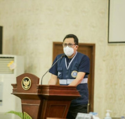 Ikatan Alumni Universitas Airlangga Gandeng Pemkab Jember Berikan Pendamping Satgas Covid-19