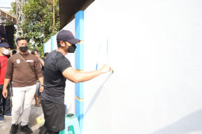 Festival Batik oleh Diskoperindag, Meriahkan HJT Ke-728