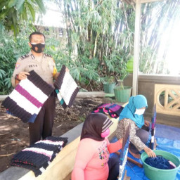 Hadir di Tengah Masyarakat, Tekad Aipda Eky Soekarno Bangkitkan Ekonomi Warga Masyarakat Berhasil