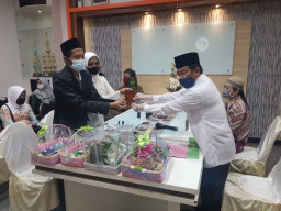 Tahanan Polrestabes Surabaya Dipersilahkan Menikah, Suasananya Sangat Haru