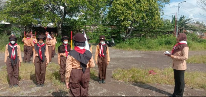 SDN Dukuhsari 1 Jabon Giatkan   Pramuka untuk Gembleng Kepribadi Anak