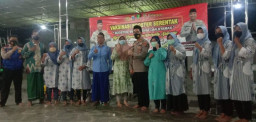 Warga Dukuhsari Ikuti Vaksinasi Booster Serentak Berhadiah Umroh
