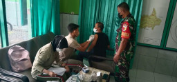 Koramil 0816/08 Laksanakan Vaksinasi Mobile Booster untuk Warga Jabon