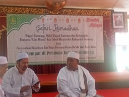 Beri Santunan kepada Kaum Dhuafa, Ini Harapan Bupati Sumenep