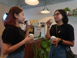 Buka Gerai ke Dua di Surabaya, Toko Kopi Tuku Tawarkan Menu Es Kopi Panas