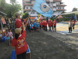 Dies Natalis ke-36, UWIKA Gelar Jalan Sehat, Donor Darah, Hingga Operasi Katarak Gratis