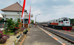 Mulai Hari Ini, Pengguna KA yang Baru Vaksin Dosis Dua Wajib PCR