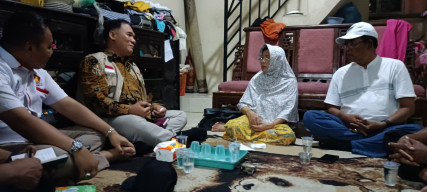 Sambangi Rumah Almarhum Penderita Gagal Ginjal Akut, BHS Berikan Resep Kesehatan Tradisional