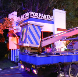 Diduga Konsleting Listrik, Pos Pantau Satlantas Polrestabes Surabaya terbakar