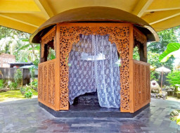 Situs Petilasan Prabu Tawangalun Dan Keturunannya Yang Menjadi Bupati Banyuwangi