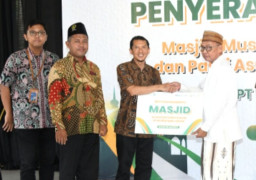 Petrokimia Gresik Berikan Bantuan Rp632,5 Juta untuk Lembaga Sosial Sekitar Perusahaan