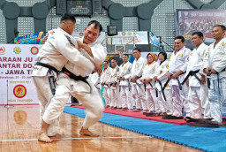 Berkontribusi Untuk Dunia Olahraga Beladiri, BHS Dianugragi Sabuk Hitam DAN III