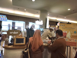 Kantongi Sertifikat Halal, Xiyue Perluas Pasar Lewat Gerai ke-45 di Surabaya