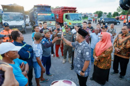 Tempat Parkir Khusus Jalur Pantura Resmi Dibuka Bupati Gus Yani