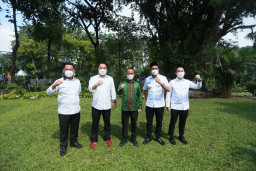 Genjot Investasi, Bahlil Bertemu Trio Kepala Daerah di Surabaya