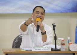 Cak Eri Paparkan Visi-Misi Pembangunan Surabaya 5 Tahun ke Depan