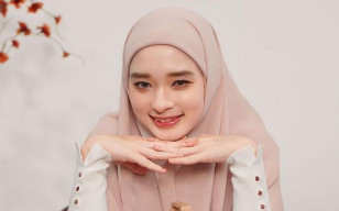 Godaan Artis Cantik Inara Rusli, Baru Sidang Cerai, 300 Pria Antri, Satu Bos Tawar