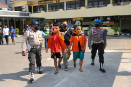 FOTO: Polisi Ringkus Pembuatan Uang Palsu