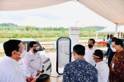 Jabar Punya Pabrik Baterai Listrik Terbesar Asia Tenggara