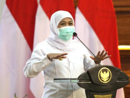 Khofifah Berkomitmen Tingkatkan Indeks Kebahagiaan Masyarakat Jatim