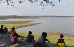 Curah Hujan Rendah, Volume Air Waduk Dawuhan Menyusut 35 Persen