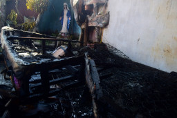 Hunian Kos Lantai 3 di Panjang Jiwo Alami Kebakaran