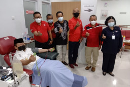 Bupati Jember Donor Plasma Konvalesen