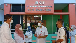 Pantau Pelayanan Covid-19, Kadinkes Provinsi Jawa Timur Sidak RSUD Kota Mojokerto