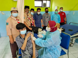 Persiapan PTM, Ratusan Anggota Pramuka Kota Mojokerto Divaksin