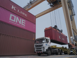 Arus Petikemas di TPS Surabaya Naik 7,36 Persen di Kwartal I 2021