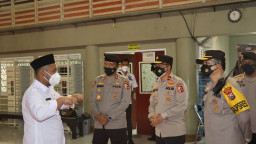 Pejabat Mabes Polri Apresiasi Penerapan PPKM Darurat di Gresik