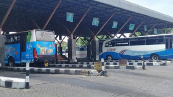 Polemik Larangan Mudik, Sopir Bus Antar Provinsi Merugi