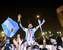 Messi, Anak Pekerja Pabrik Besi yang Menakjubkan