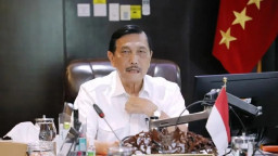 Menteri Luhut Makin Perparah Ekonomi Saat Pandemi