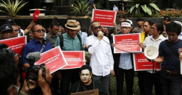 Mantan Ketua KPK Demo Ketua KPK!