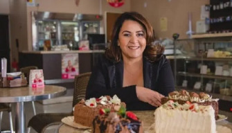 Mantan Buruh Anak yang Sukses Berbisnis Kue