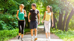 Meditasi Berjalan Bantu Turunkan Stres di Tengah Pandemi