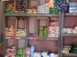 Harga Mie Instan Naik, Perut Anak Kos Surabaya Tercekik