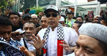 Munarman, Bandingkan Perlakuan Terhadapnya dengan Warga Palestina