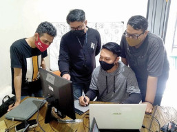 Dari Hobi Gambar, Hand Lettering Miliknya Tembus Pasar Dunia