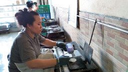 Jelang Lebaran, Produksi Opak Gambir Meningkat 2 Kali Lipat