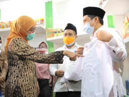 Khofifah : OPOP Jatim Harus Terlibat Aktif di Industri Halal