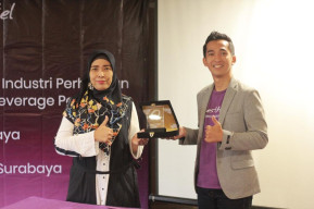 Peluncurkan Buku F&B Perhotelan Quest Hotel Darmo Surabaya bersama SMKN 8 Surabaya