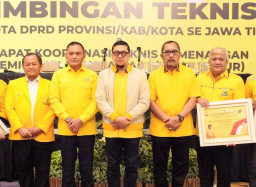 Sekjen Golkar Lodewijk  Minta Seluruh Kader di Jatim Fokus Pileg dan Pilpres