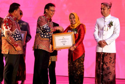 Bebas Frambusia, Wali Kota Mojokerto Raih Penghargaan Kemenkes RI