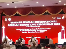 Seminar STIK diadakan secara Hybrid ambil isu Politik Identitas Dalam Era Post Truth