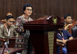 Dua Profesor Wanita, Panelis Debat Capres-Cawapres